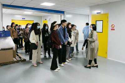 人文學院應用語言系2022級商務英語專業實訓項目圓滿完成，實踐育人成果顯著